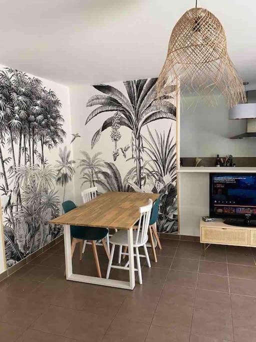 Tres Bel Appartement Contemporain Et Calme Fréjus Eksteriør billede